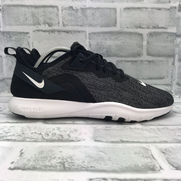 Nike Shoes - NIKE Flex TR 9